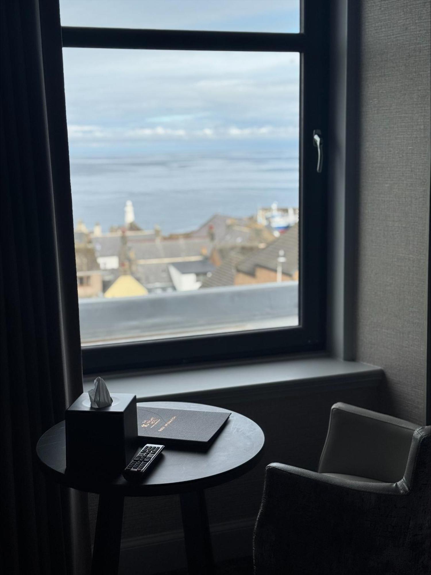 The Knowes Hotel & Restaurant Macduff الغرفة الصورة